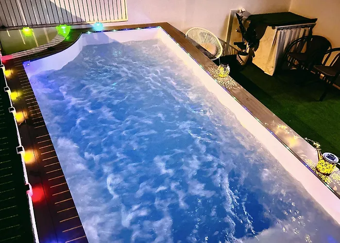 Big Villa Puerto Rico With Heated Saltwater Jacuzzi Pool & Bbq & Private Parking
