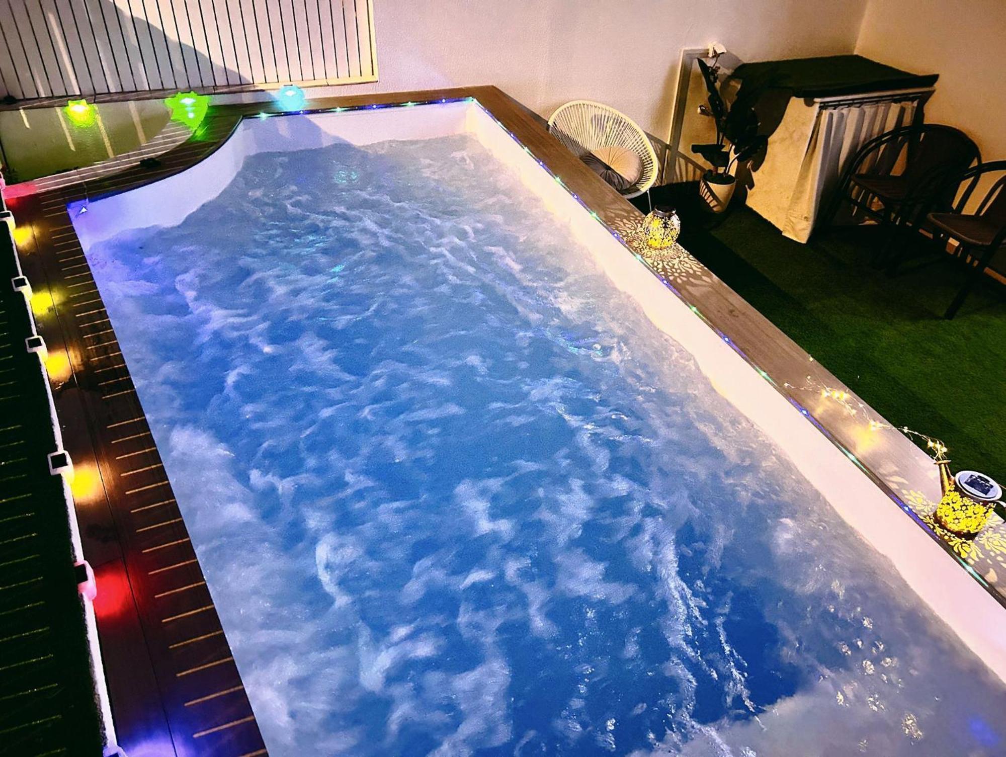 Big Puerto Rico With Heated Saltwater Jacuzzi Pool & Bbq & Private Parking