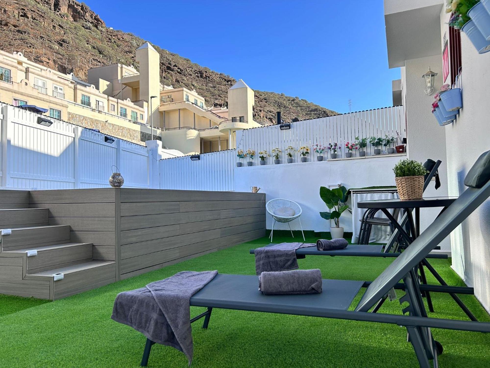 Big Puerto Rico With Heated Saltwater Jacuzzi Pool & Bbq & Private Parking Appartamento Puerto Rico (Gran Canaria)