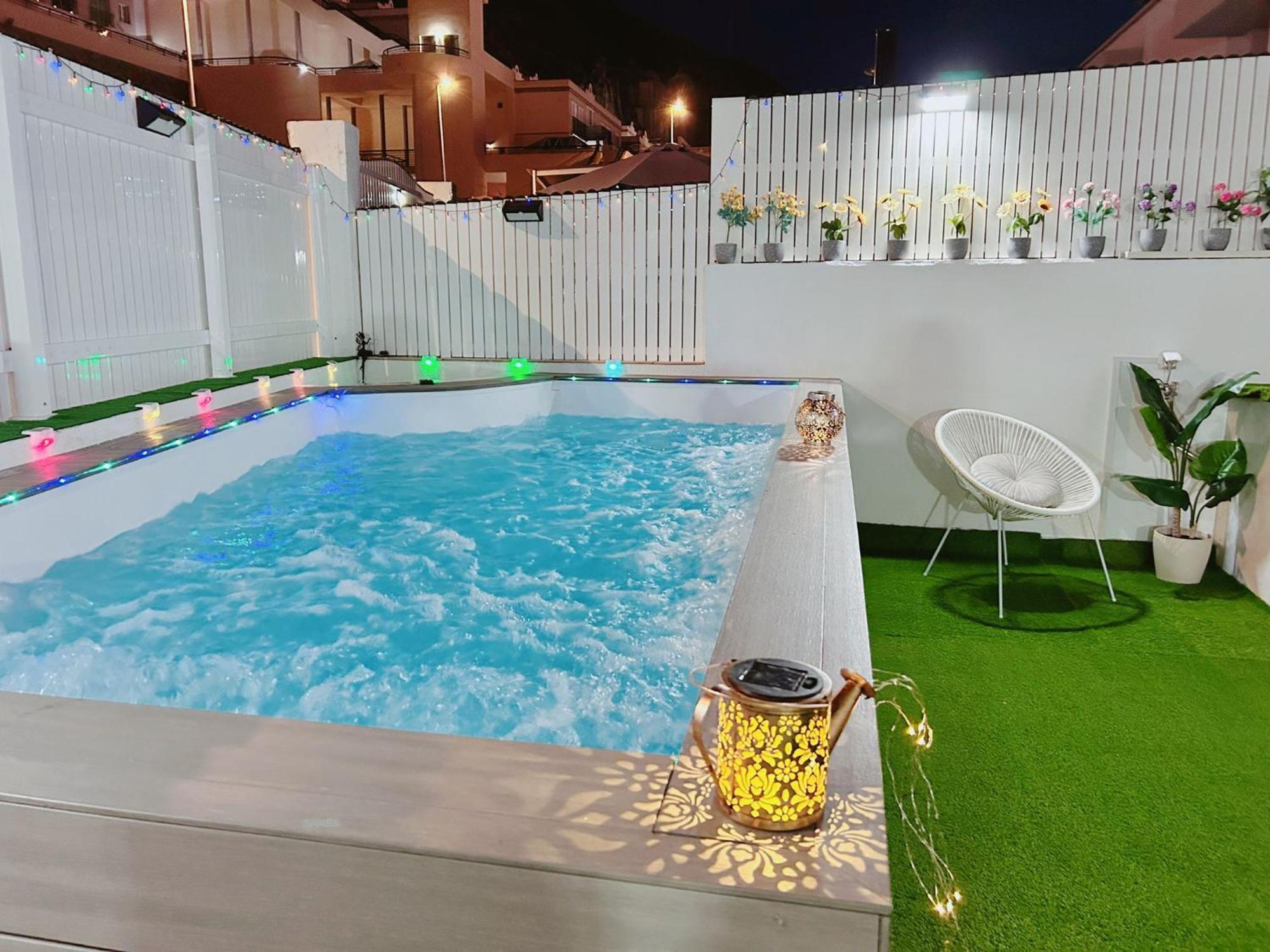 Big Puerto Rico With Heated Saltwater Jacuzzi Pool & Bbq & Private Parking